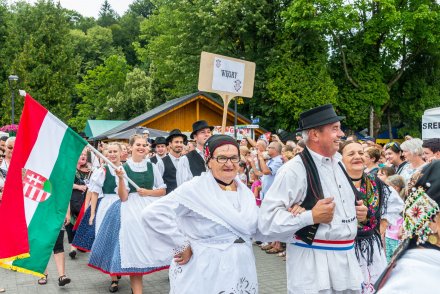 Korowód 56.Tygodnia Kultury Beskidzkie